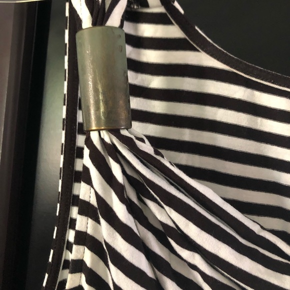 Kenneth Cole Reaction top - Picture 3 of 4